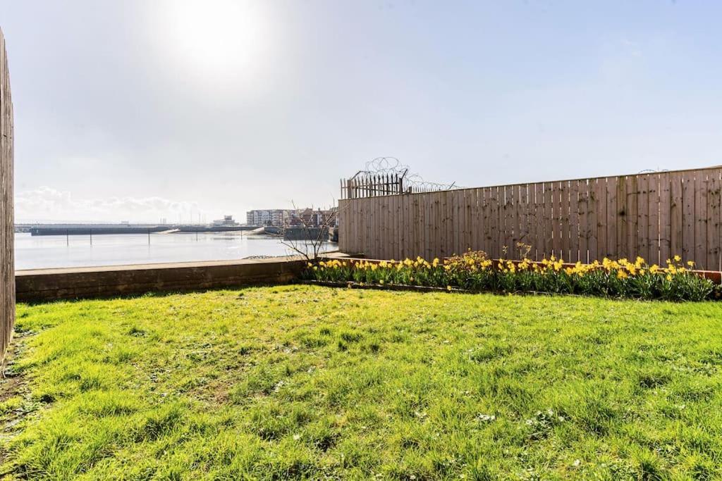 Stunning Ground Floor Hartlepool Marina Apartment Bagian luar foto